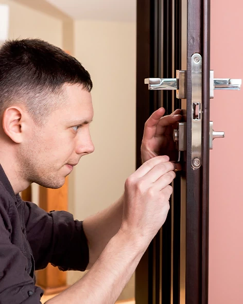 : Professional Locksmith For Commercial And Residential Locksmith Services in Compton, CA