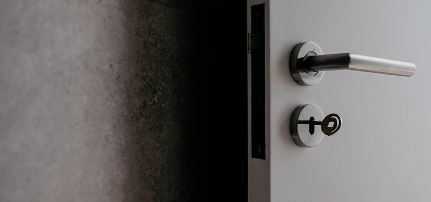 Front Door Handle Repair And Installation in Compton, CA