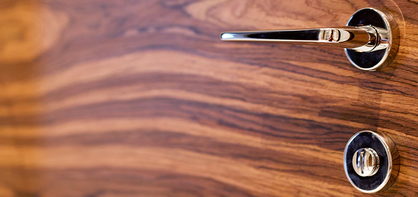 On Demand Locksmith For Key Fobs Repair in Compton, California